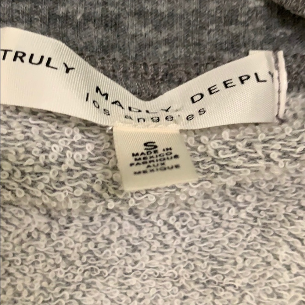 Urban Outfitters Cut Out Top - Picture 4 of 4
